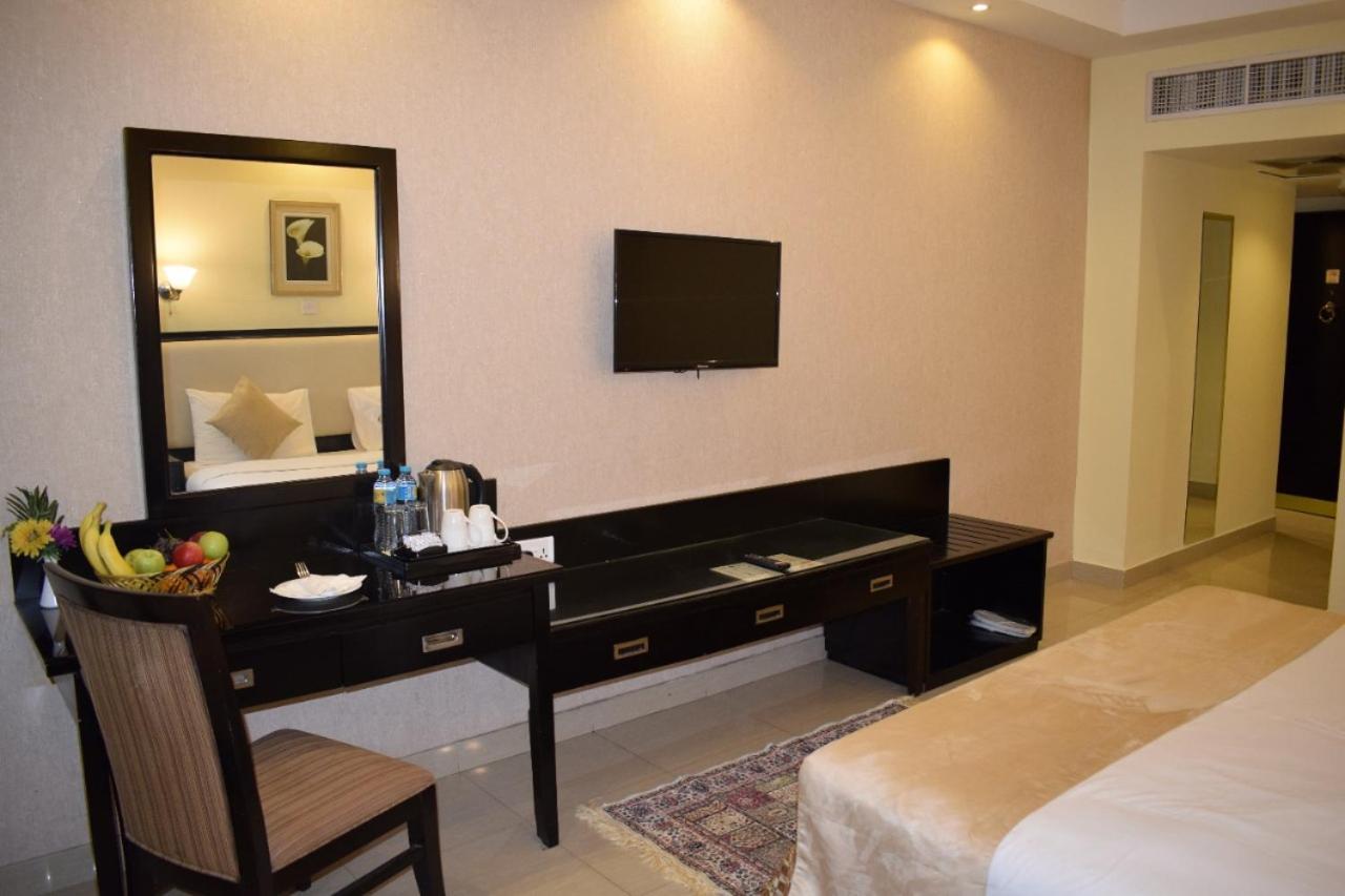 ปาล์ม บีช โฮเต็ล Hotel ดูไบ ภายนอก รูปภาพ