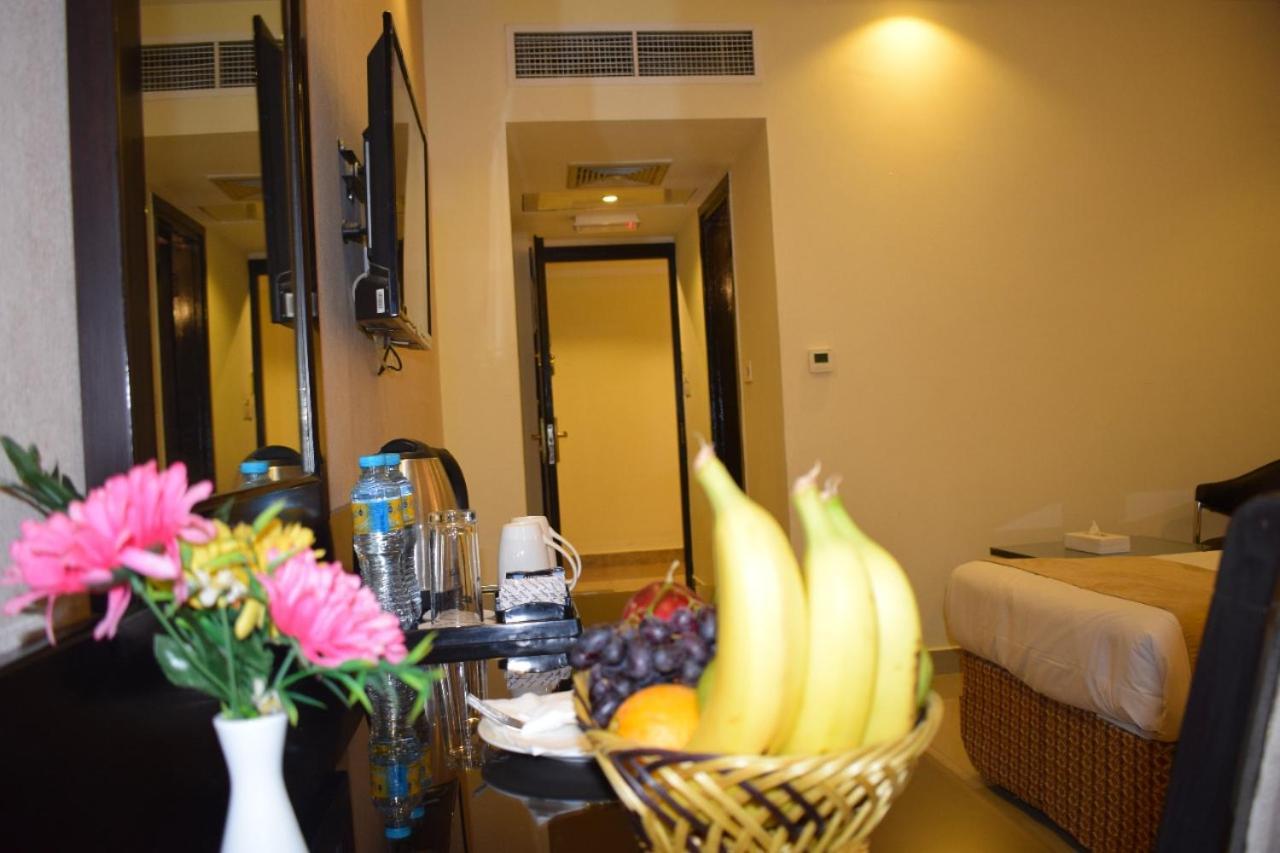 ปาล์ม บีช โฮเต็ล Hotel ดูไบ ภายนอก รูปภาพ