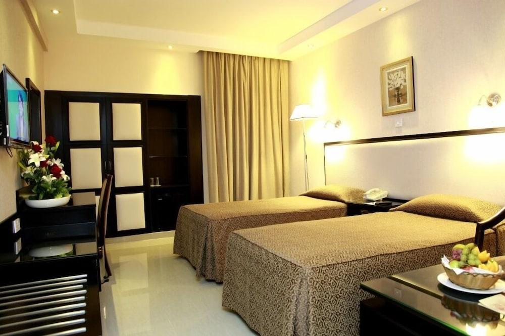 ปาล์ม บีช โฮเต็ล Hotel ดูไบ ภายนอก รูปภาพ